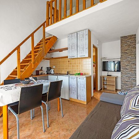 Apartments Mijic Medulin Exterior foto